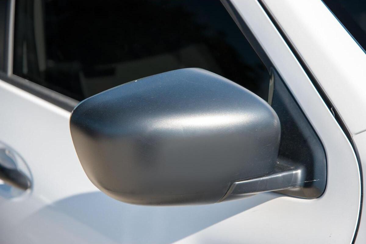 2024 Nissan Navara SL D23 Manual 4x4 MY24 Dual Cab image 21