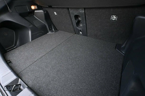 2021 Toyota Yaris Cross Hybrid Urban image 13