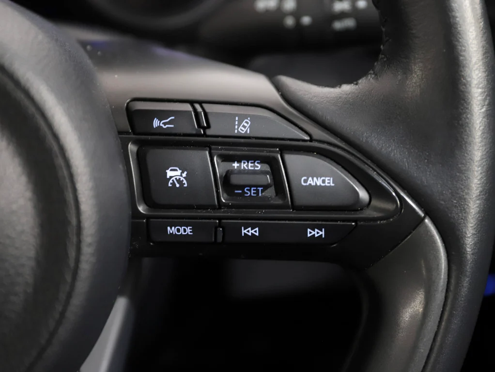 2020 Toyota Yaris Cross Hybrid GX image 11