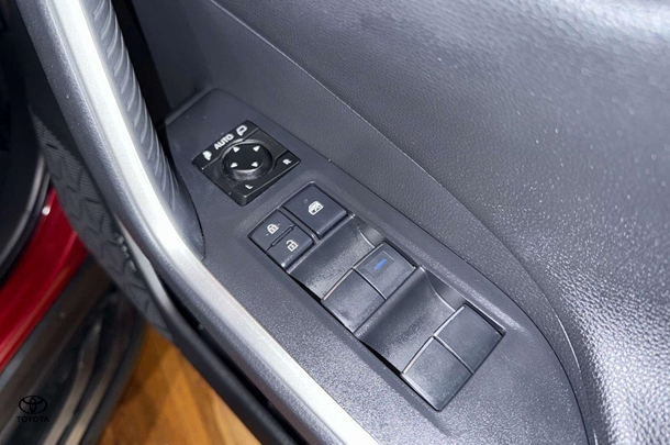 2021 Toyota Rav4 Hybrid Cruiser 2WD image 14