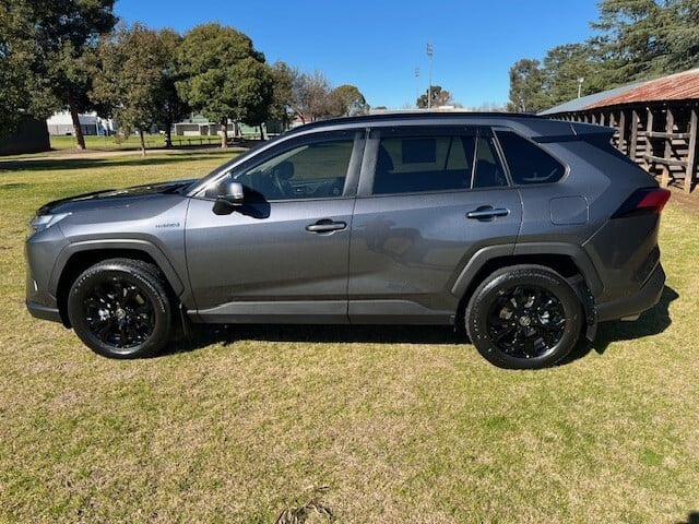 2024 Toyota RAV4 HYBRID Cruiser 2WD image 4