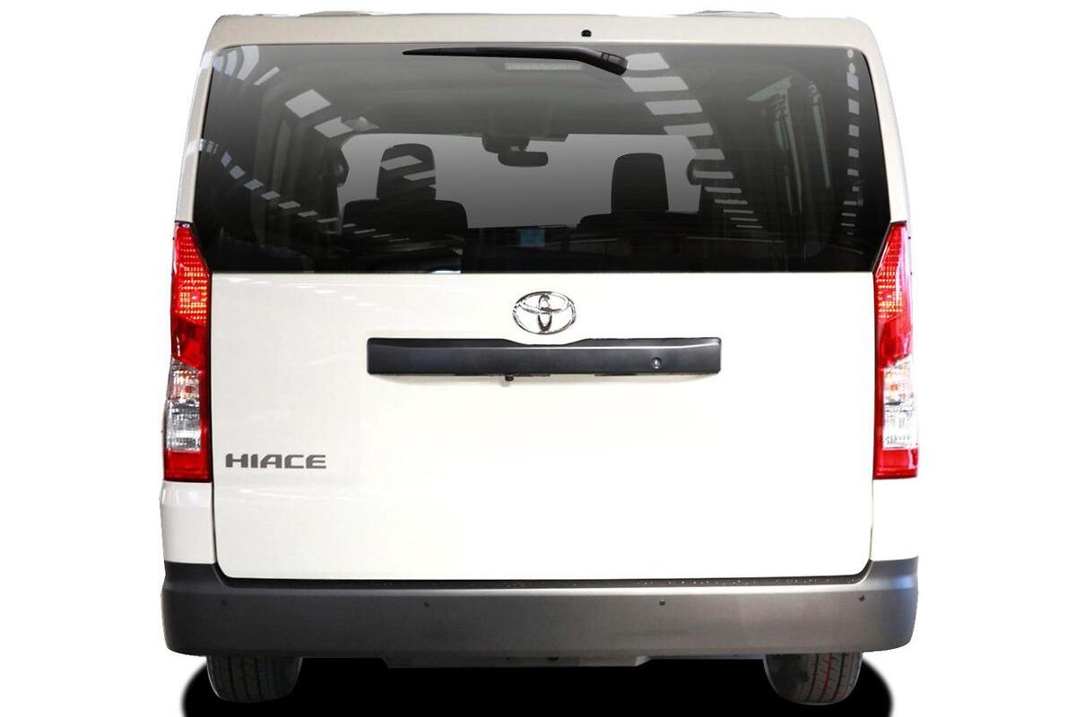 2025 Toyota Hiace LWB Auto image 3