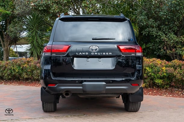 2023 TOYOTA Landcruiser VX image 5