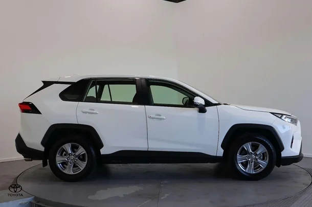 2022 Toyota RAV4 Hybrid GX AWD image 4