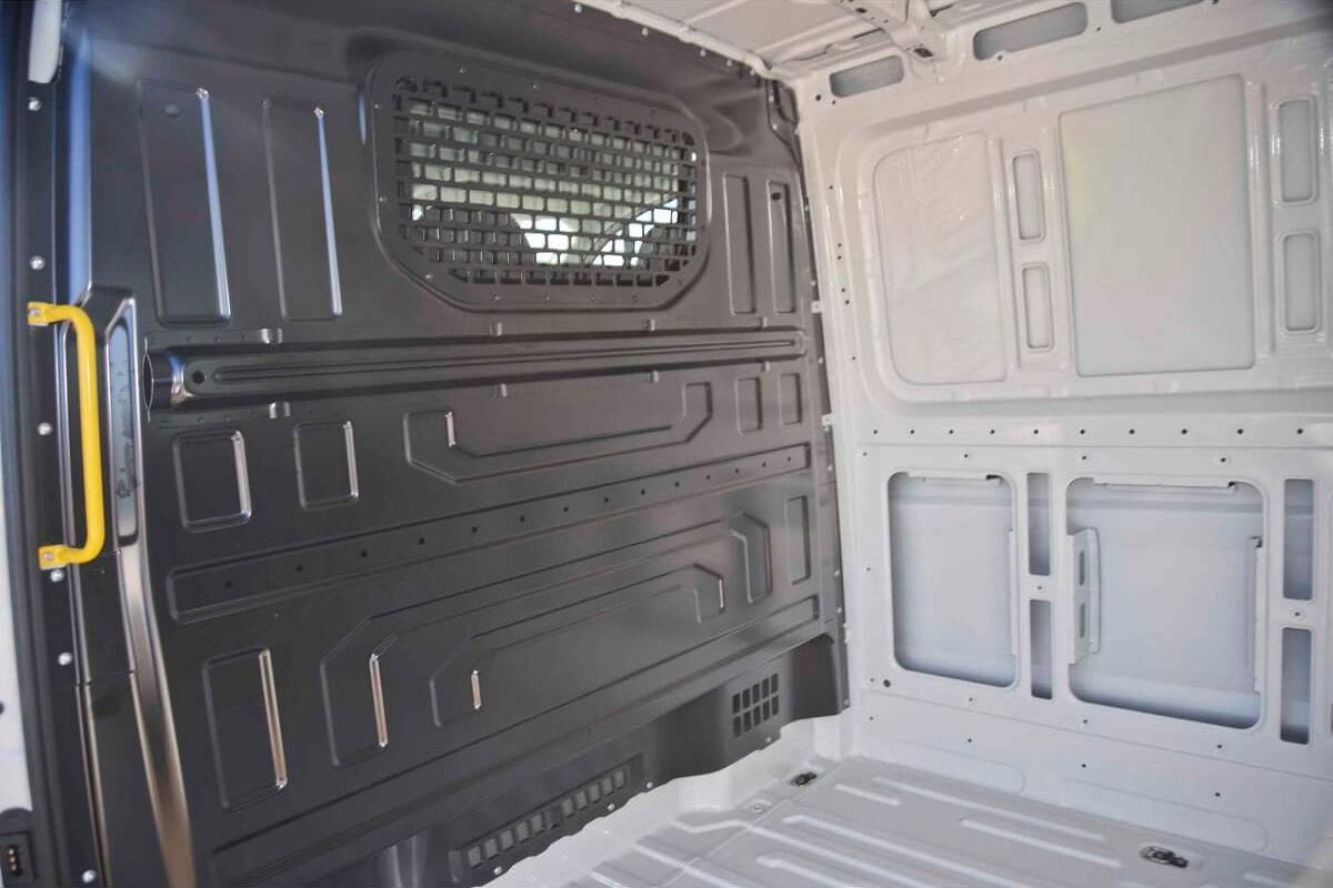 2024 Volkswagen Crafter 35 TDI410 SY1 Medium Wheelbase Auto FWD MY24 image 8