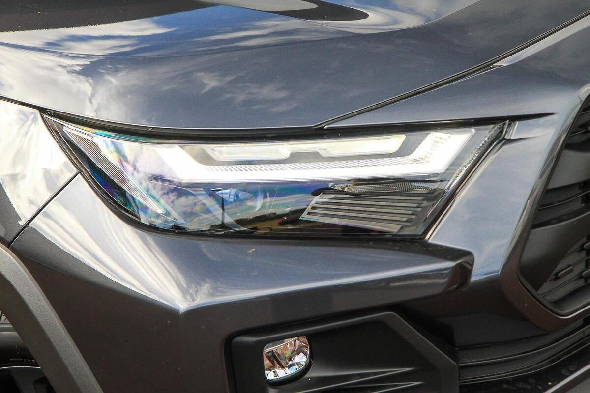 2025 Toyota RAV4 Edge Auto eFour image 7