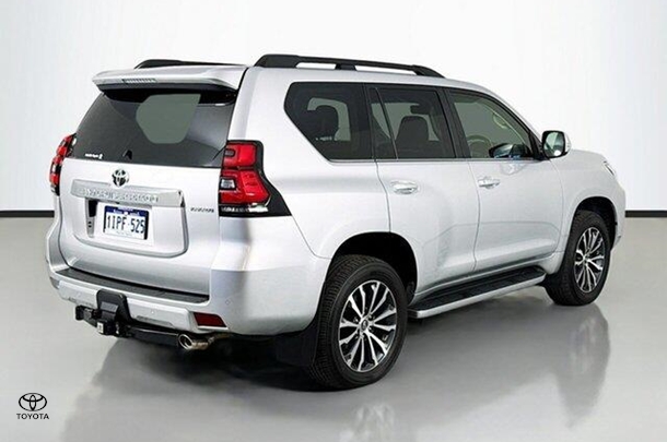 2019 Toyota Prado Kakadu image 8