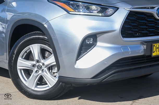 2022 Toyota KLUGER HYBRID GX AWD image 6