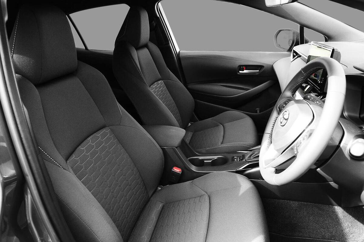 2024 Toyota Corolla SX Hybrid Auto image 5