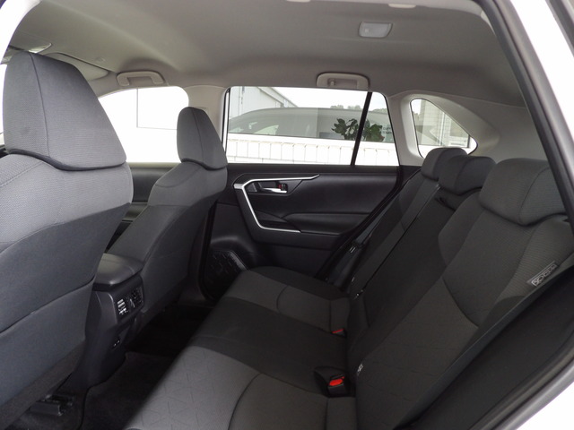 2024 Toyota Rav4 Hybrid GXL-2WD image 12