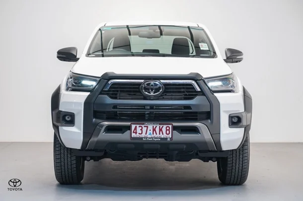 2024 Toyota Hilux 4x4 Rogue image 7