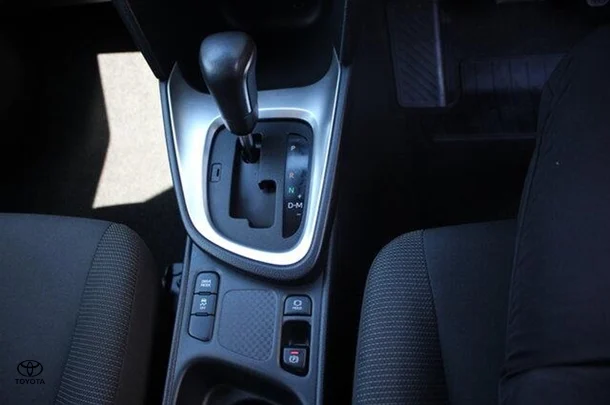 2023 Toyota Yaris Cross GX image 18