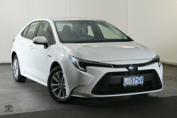 2023 Toyota Corolla Sedan Hybrid Ascent Sport image 1