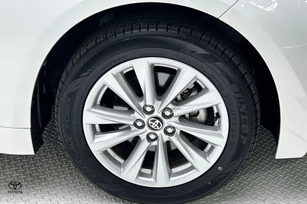 2024 Toyota Corolla Sedan Hybrid Ascent Sport image 10