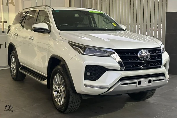 2024 Toyota Fortuner Crusade image 4