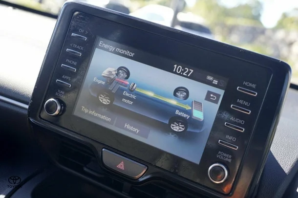 2021 Toyota Yaris Cross Hybrid GX image 13