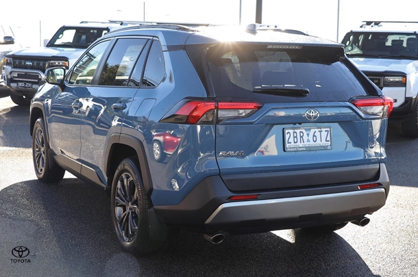 2024 Toyota Rav4 Hybrid GXL-2WD image 11