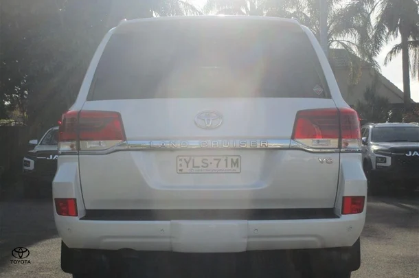 2019 Toyota Landcruiser VX image 6