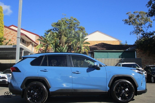 2025 Toyota Rav4 Hybrid Cruiser 2WD image 8