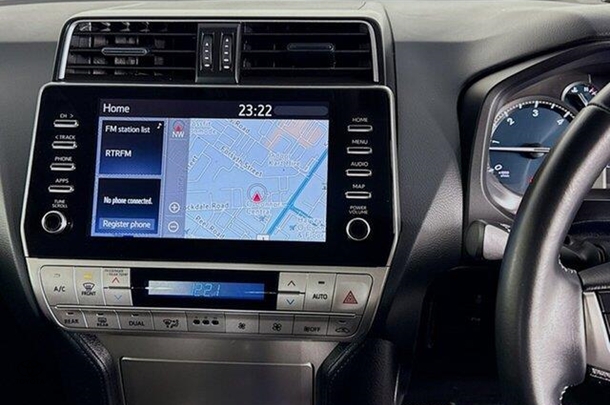 2022 Toyota Prado GXL image 13