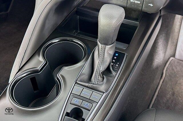 2021 Toyota Camry Hybrid Ascent image 15
