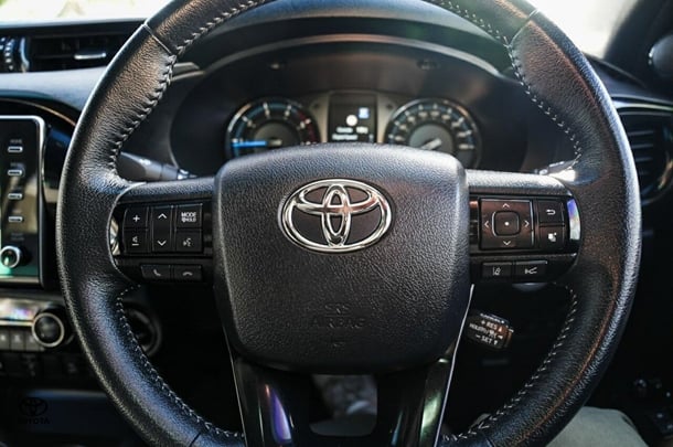2023 Toyota Hilux 4x4 Rogue image 17
