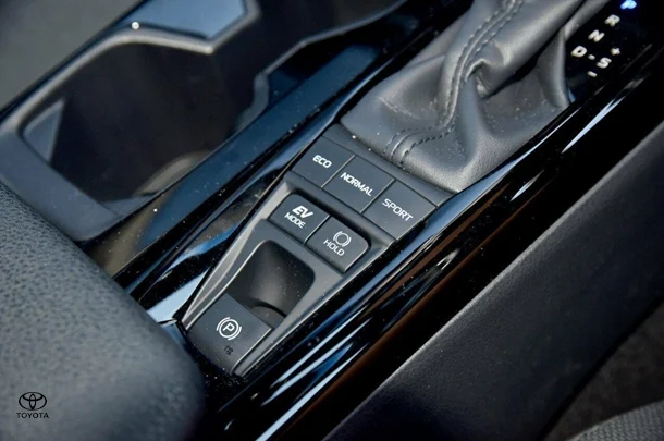 2024 Toyota Camry Hybrid Ascent image 18
