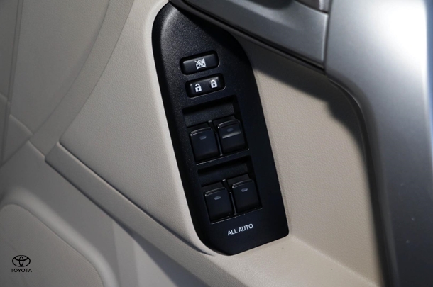2021 Toyota Prado VX image 20