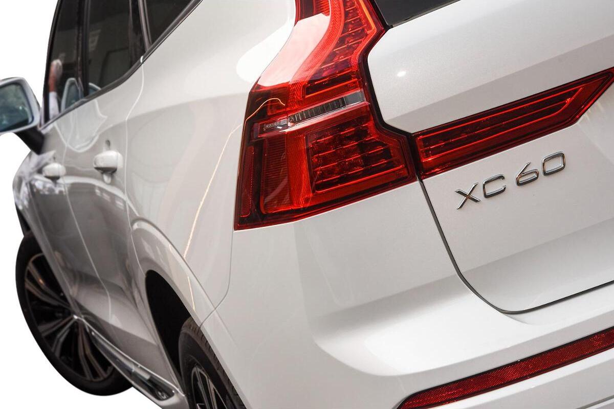 2024 Volvo XC60 Ultra B5 Bright Auto AWD MY25 image 8