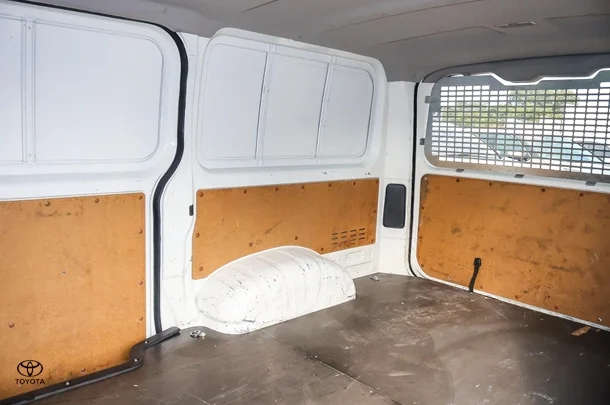 2020 Toyota Hiace LWB image 10