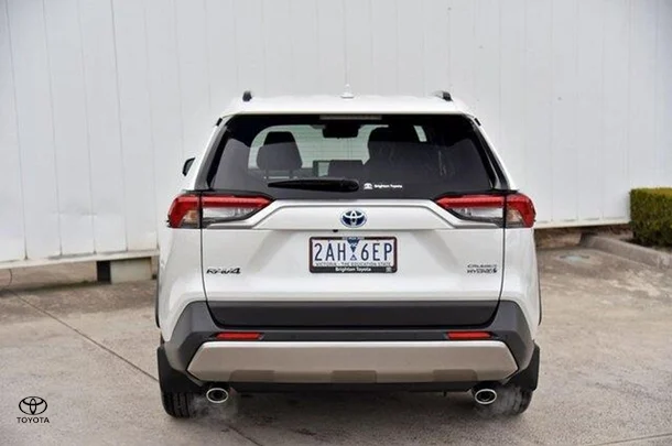 2024 Toyota RAV4 Hybrid Cruiser 2WD image 5