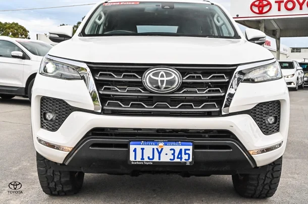 2020 Toyota Fortuner GXL image 4