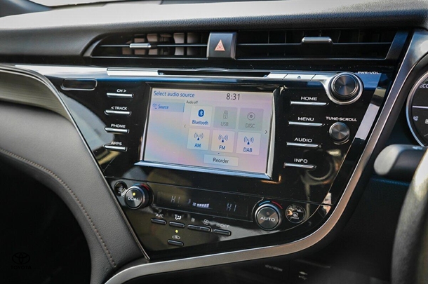 2019 Toyota Camry Hybrid Ascent image 21