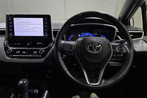 2022 Toyota Corolla ZR image 14