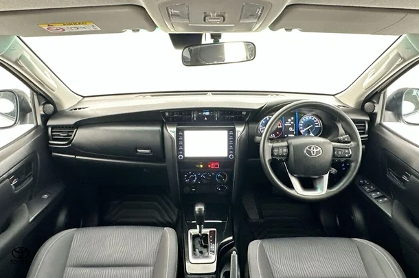 2023 Toyota Fortuner GX image 2