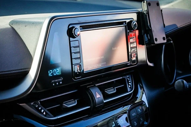 2017 Toyota C-HR L3 image 22