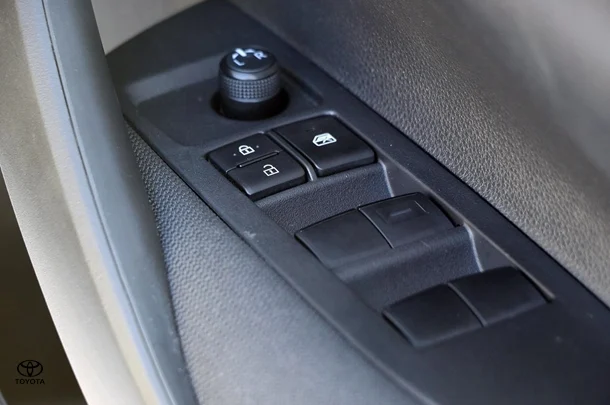 2024 Toyota Corolla Sedan Hybrid Ascent Sport image 16