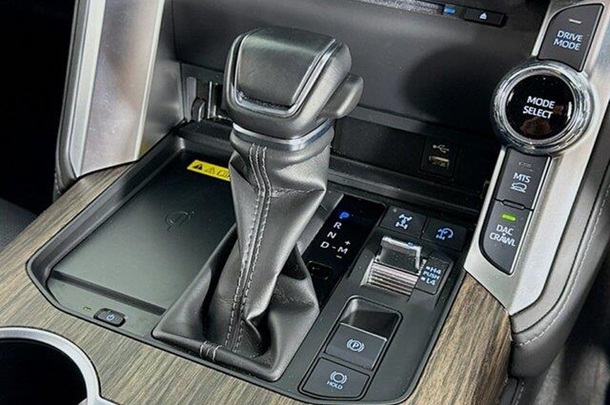 2022 Toyota LANDCRUISER Sahara image 18