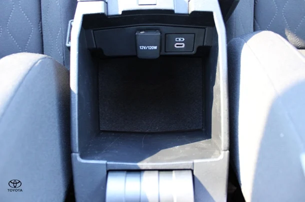 2023 Toyota Corolla Cross Hybrid GX image 21