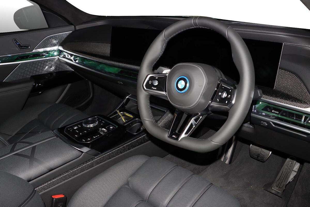 2024 BMW i7 xDrive60 M Sport G70 Auto AWD image 5