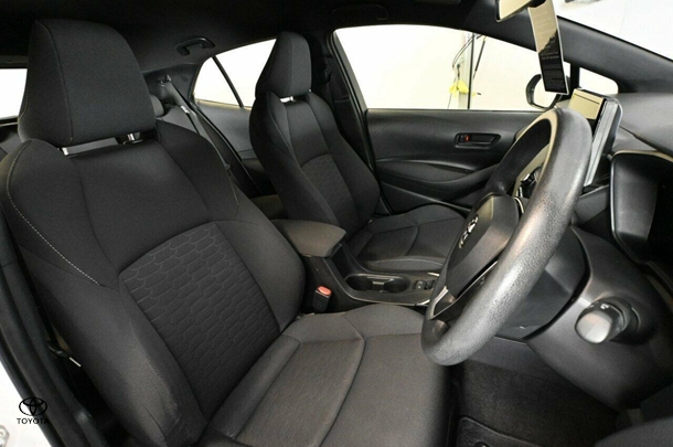 2022 Toyota Corolla Ascent Sport image 10