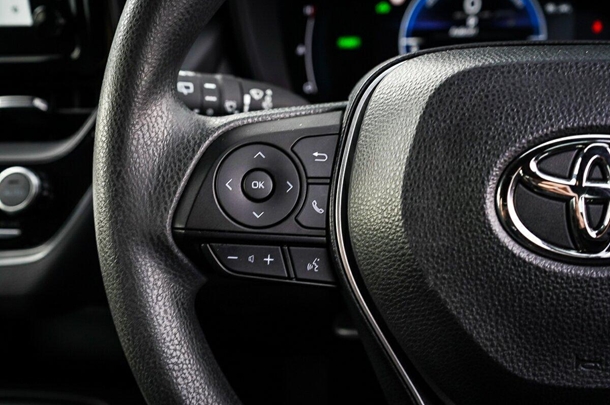 2024 Toyota Corolla Hatch Hybrid Ascent Sport image 16