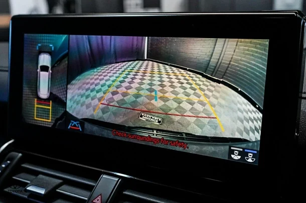 2023 Toyota Landcruiser VX image 23