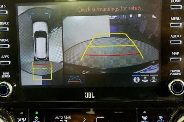 2021 Toyota Kluger Hybrid Grande image 16