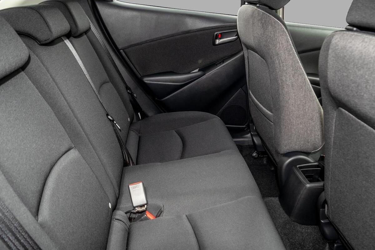 2024 Mazda 2 G15 Pure DJ Series Manual image 9