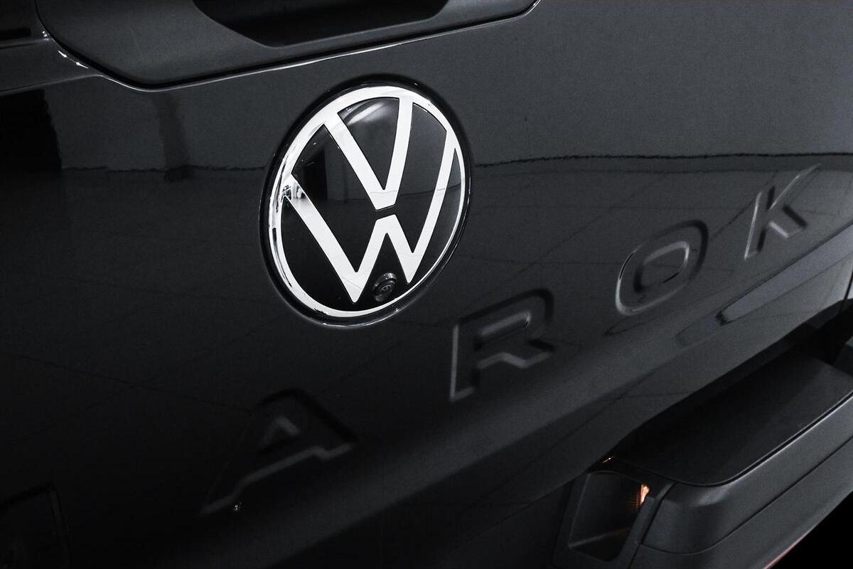 2024 Volkswagen Amarok TDI405 Core NF Auto 4MOT MY23 Dual Cab image 8