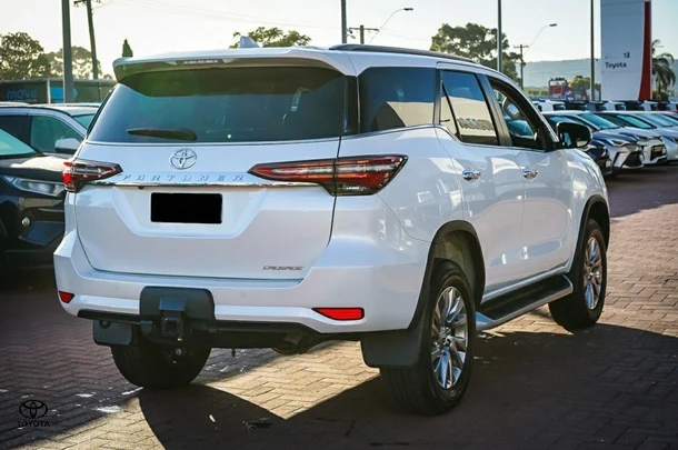 2023 Toyota Fortuner Crusade image 8