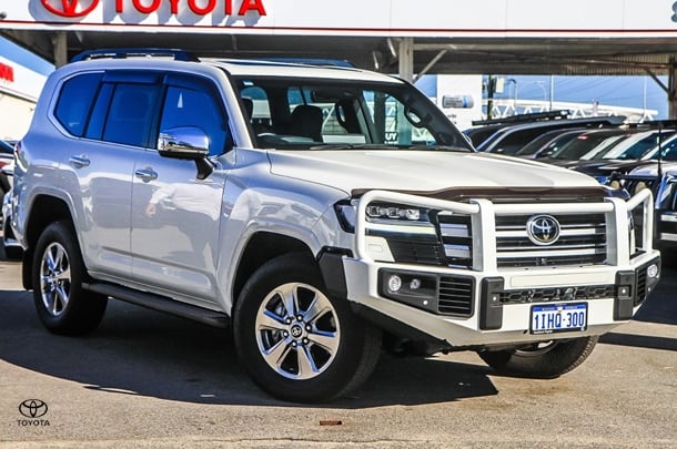 2024 Toyota Landcruiser Sahara image 1