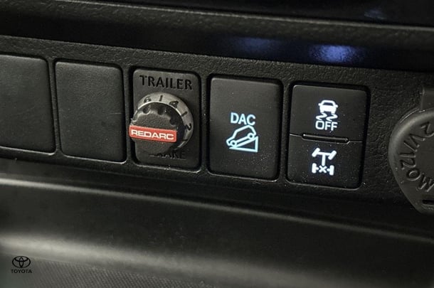 2022 Toyota Hilux SR5 image 32