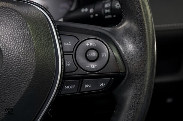 2020 Toyota RAV4 GX-2WD image 12
